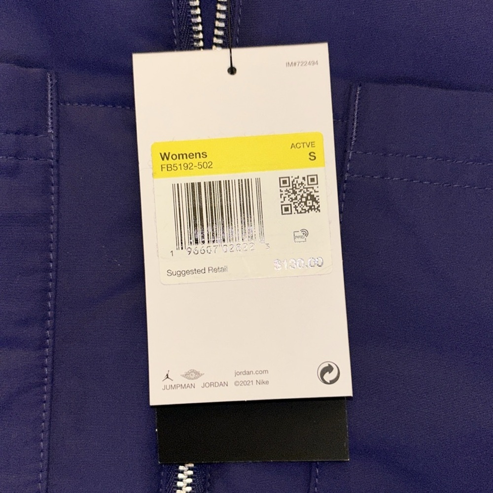 Nike Jordan Insulated Loose Fit Gilet Vest - Picture 9 of 9